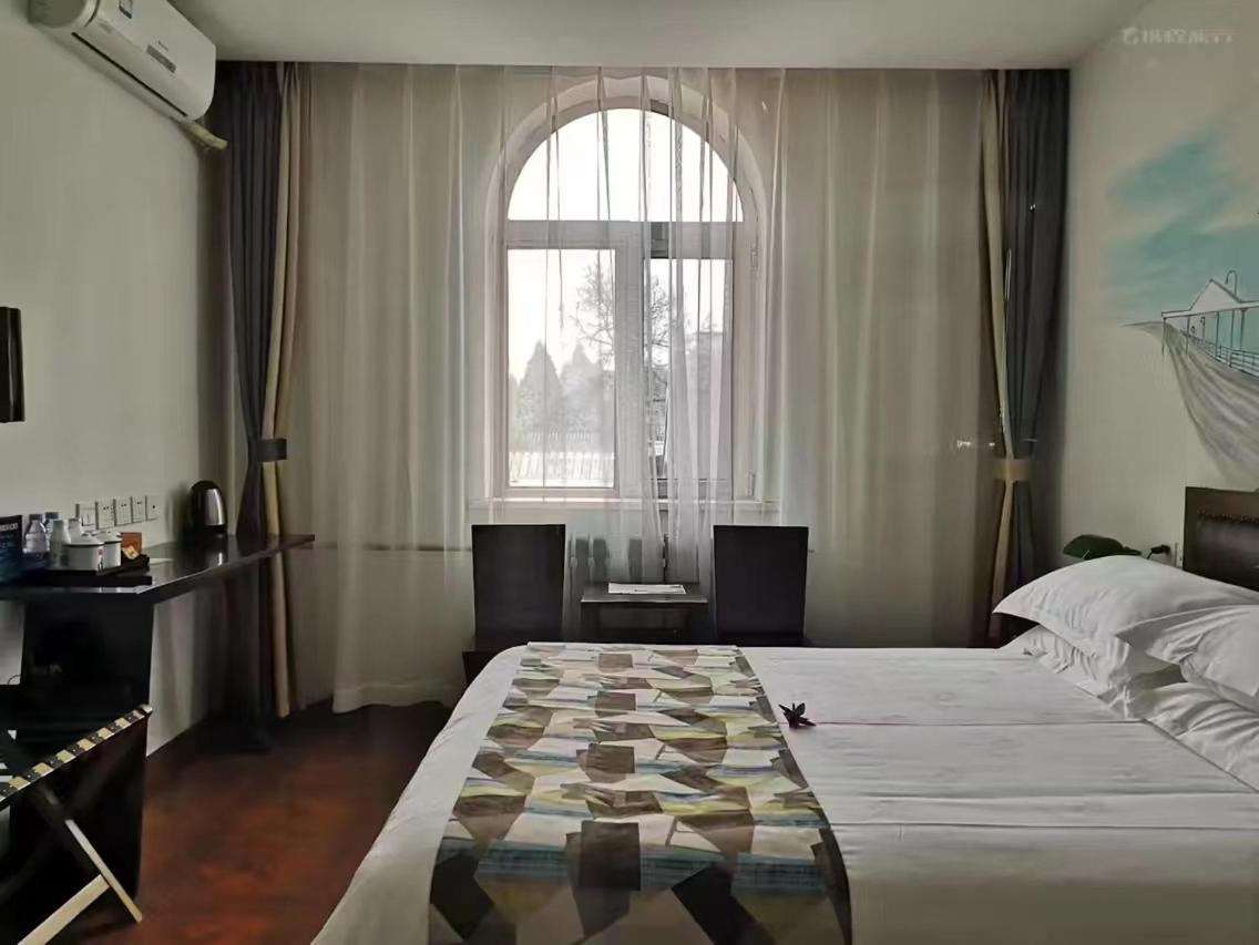 Nostalgia Hotel Beijing Guozijian Ghost Street - Near Beijing Lama Temple, Beihai Park, Jingshan Park, Drum Tower, Houhai Bar Street, Tian'Anmen Square, Located In Beijing Traditional Hutongs, 5 Minutes Away From Beixinqiao Metro Station Екстер'єр фото