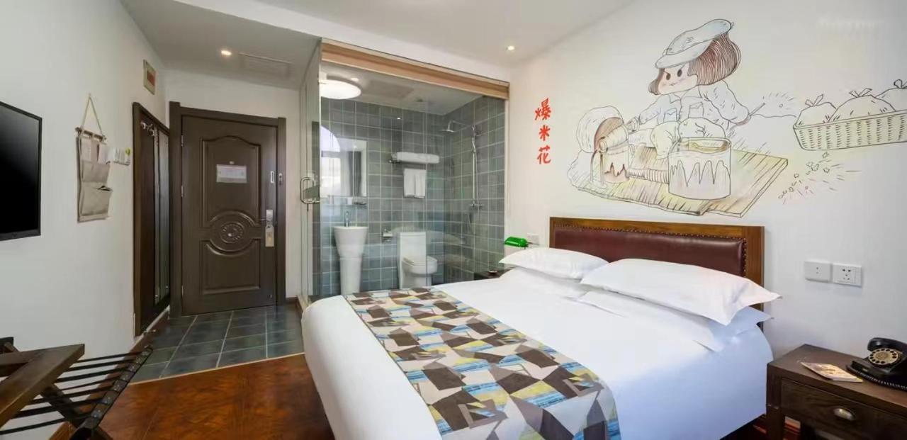 Nostalgia Hotel Beijing Guozijian Ghost Street - Near Beijing Lama Temple, Beihai Park, Jingshan Park, Drum Tower, Houhai Bar Street, Tian'Anmen Square, Located In Beijing Traditional Hutongs, 5 Minutes Away From Beixinqiao Metro Station Екстер'єр фото