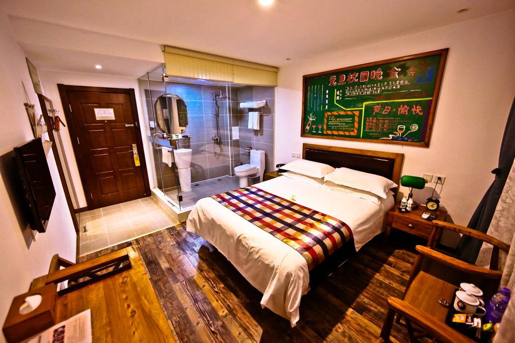 Nostalgia Hotel Beijing Guozijian Ghost Street - Near Beijing Lama Temple, Beihai Park, Jingshan Park, Drum Tower, Houhai Bar Street, Tian'Anmen Square, Located In Beijing Traditional Hutongs, 5 Minutes Away From Beixinqiao Metro Station Екстер'єр фото