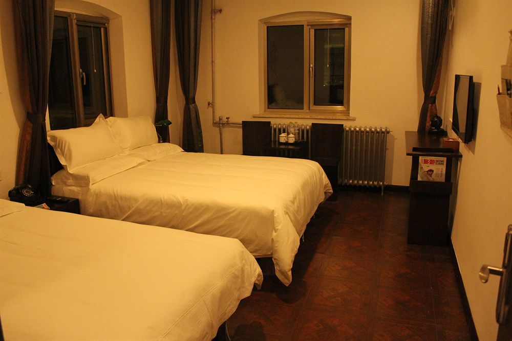 Nostalgia Hotel Beijing Guozijian Ghost Street - Near Beijing Lama Temple, Beihai Park, Jingshan Park, Drum Tower, Houhai Bar Street, Tian'Anmen Square, Located In Beijing Traditional Hutongs, 5 Minutes Away From Beixinqiao Metro Station Екстер'єр фото