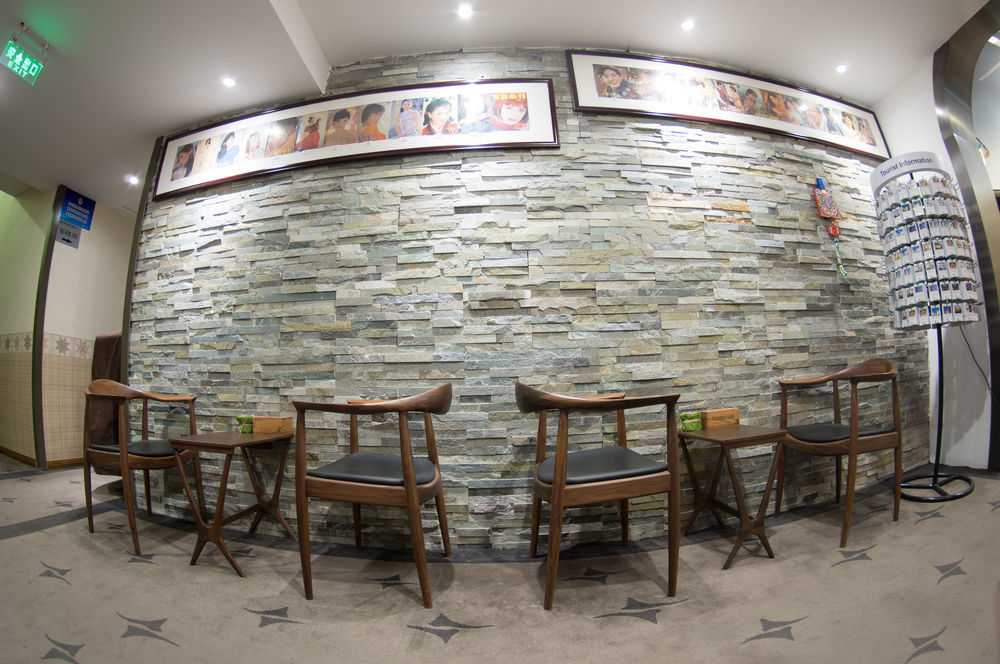 Nostalgia Hotel Beijing Guozijian Ghost Street - Near Beijing Lama Temple, Beihai Park, Jingshan Park, Drum Tower, Houhai Bar Street, Tian'Anmen Square, Located In Beijing Traditional Hutongs, 5 Minutes Away From Beixinqiao Metro Station Екстер'єр фото